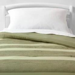 Toddler Waffle Striped Kids' Comforter - Pillowfort™ -Pillowfort Kids Cheap Store GUEST 850036d3 530b 429d 8899 ec0bce5f8a3d