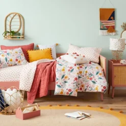 Ladybug Microfiber Kids' Sheet Set - Pillowfort™ -Pillowfort Kids Cheap Store GUEST ed264957 9ed7 491c be6e c15c5031f3cf