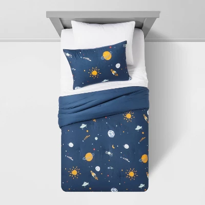Space Cotton Kids' Comforter Set Navy - Pillowfort™ 2 Space Cotton Kids' Comforter Set Navy - Pillowfort™ - Image 2